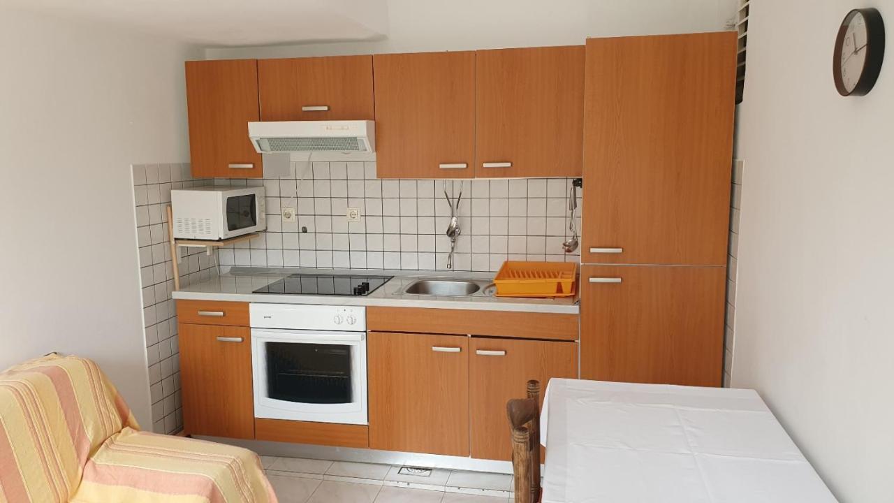 Apartments Dora Банёл Экстерьер фото