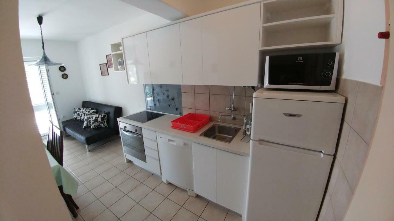 Apartments Dora Банёл Экстерьер фото