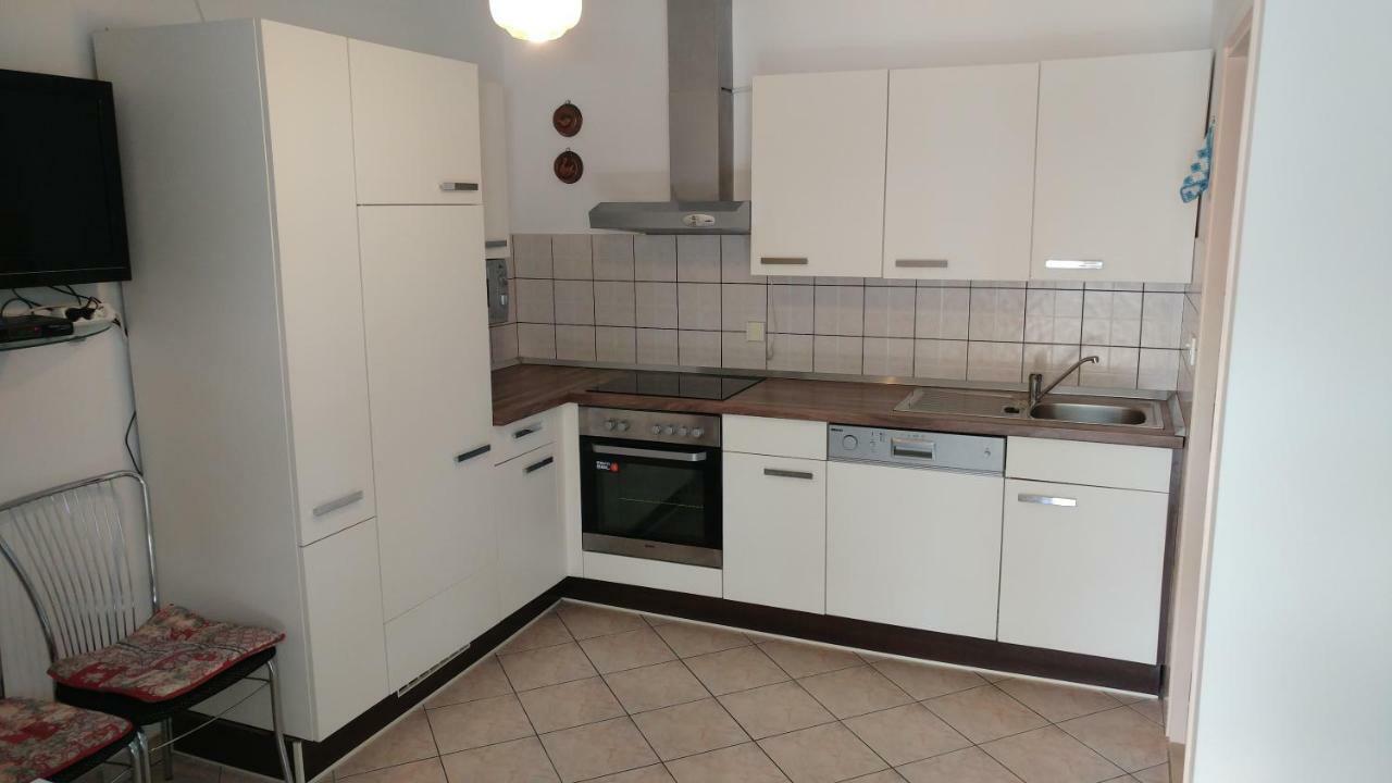 Apartments Dora Банёл Экстерьер фото