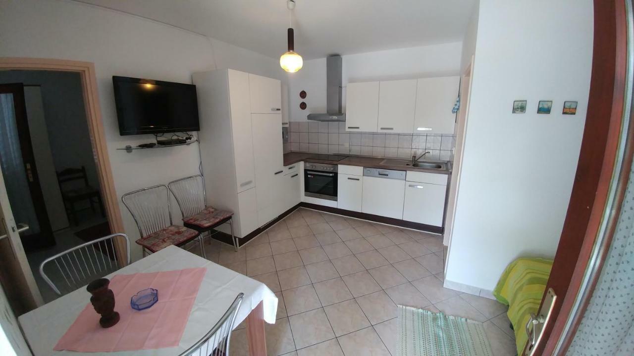 Apartments Dora Банёл Экстерьер фото