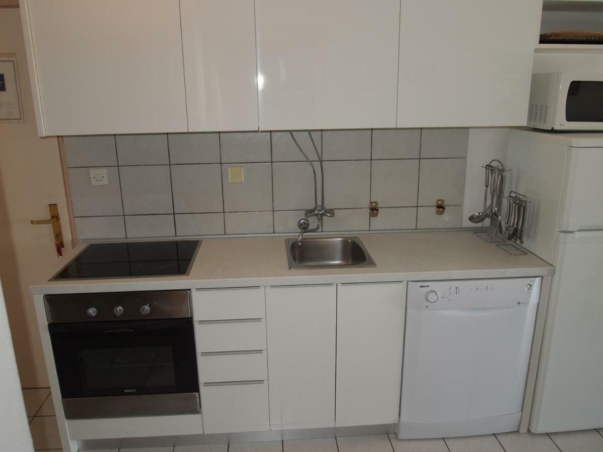 Apartments Dora Банёл Экстерьер фото